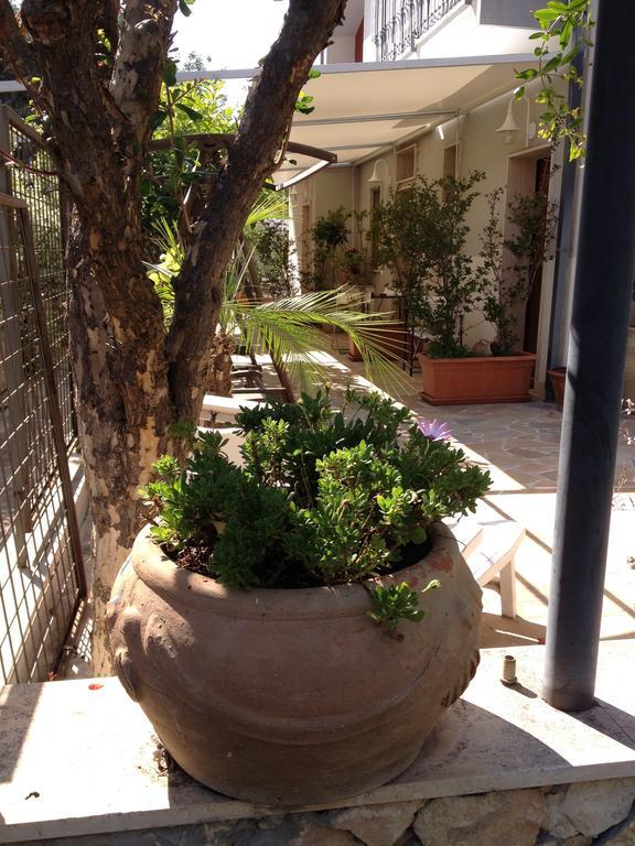 Il Giardino Dei Limoni Bed and Breakfast Aci Castello Εξωτερικό φωτογραφία