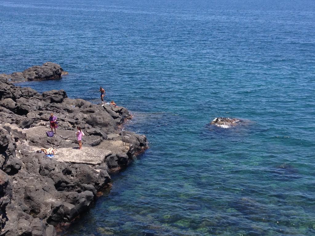 Il Giardino Dei Limoni Bed and Breakfast Aci Castello Εξωτερικό φωτογραφία
